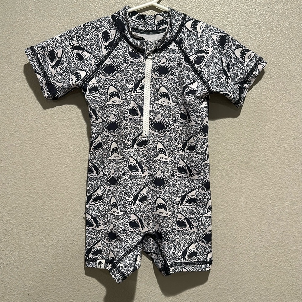 George Hats Short Sleeve Sunsuit Size: 18-24 months